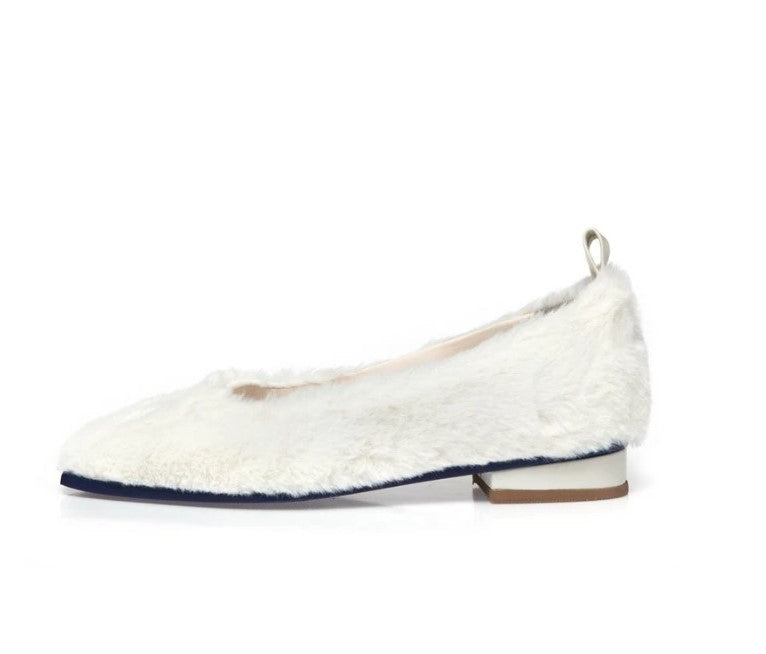 Manolita Closed Toe BALLE PUFF WHITE