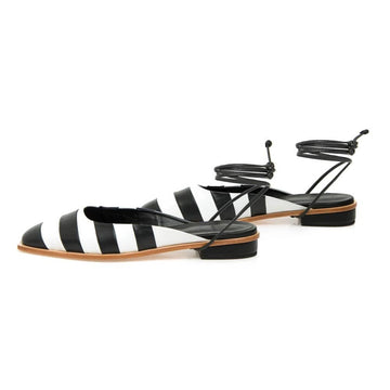 Manolita Closed Toe St Tropez Black & White