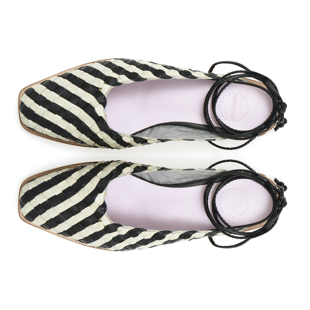 Manolita Closed Toe St Tropez Tresee Black and White