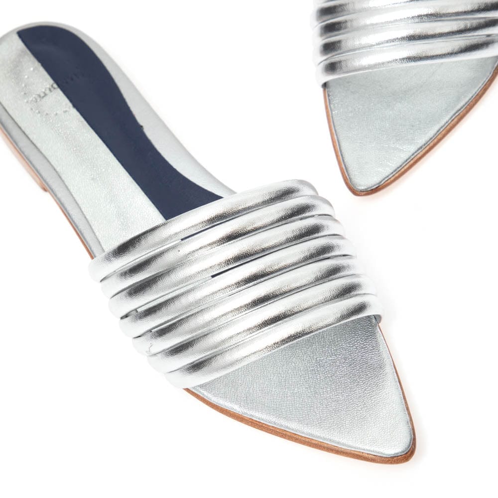 Manolita Slides Silvia Flat Silver